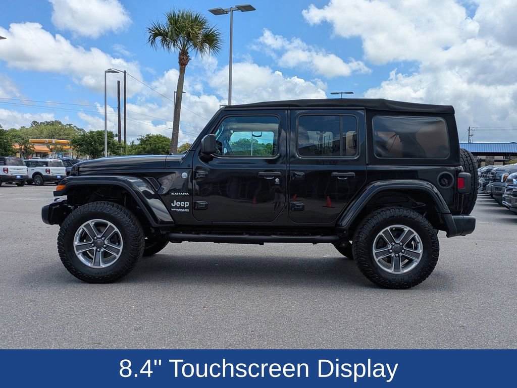 Used 2018 Jeep Wrangler Unlimited Sahara AWD/4WD image 8