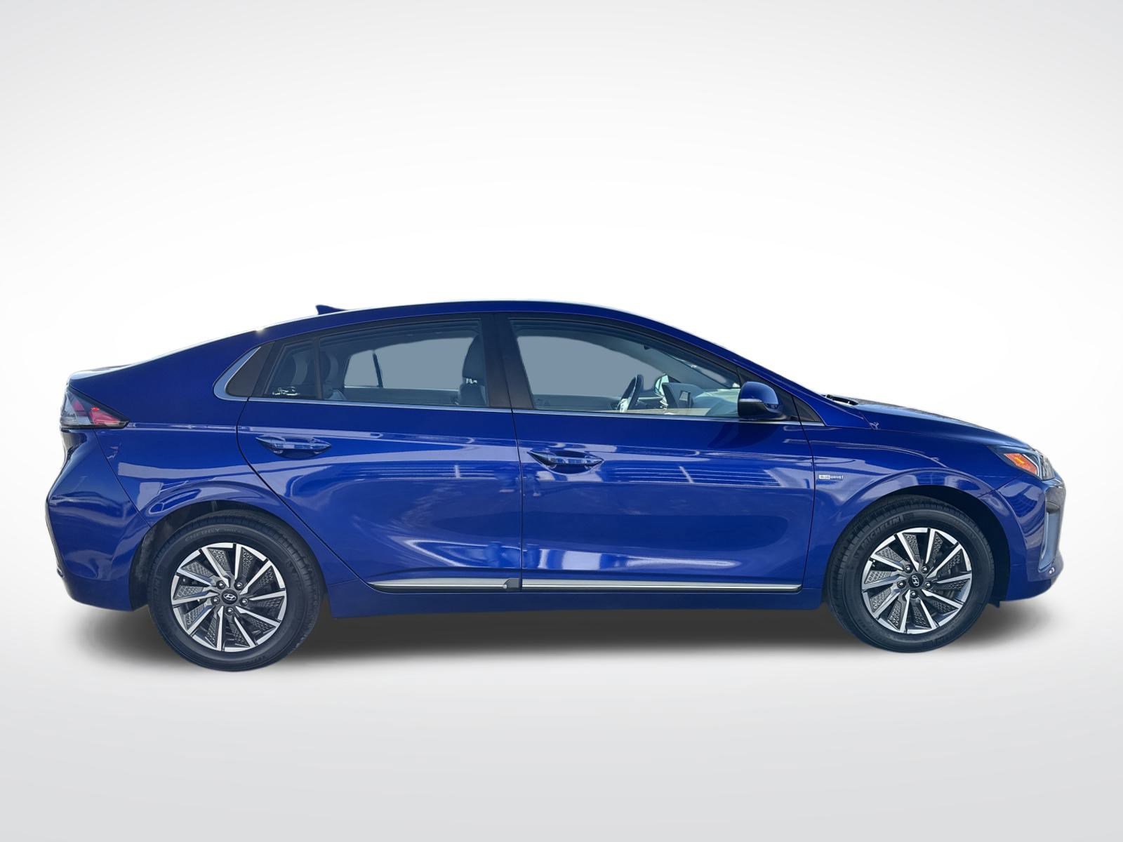 Used 2020 Hyundai Ioniq Limited image 3