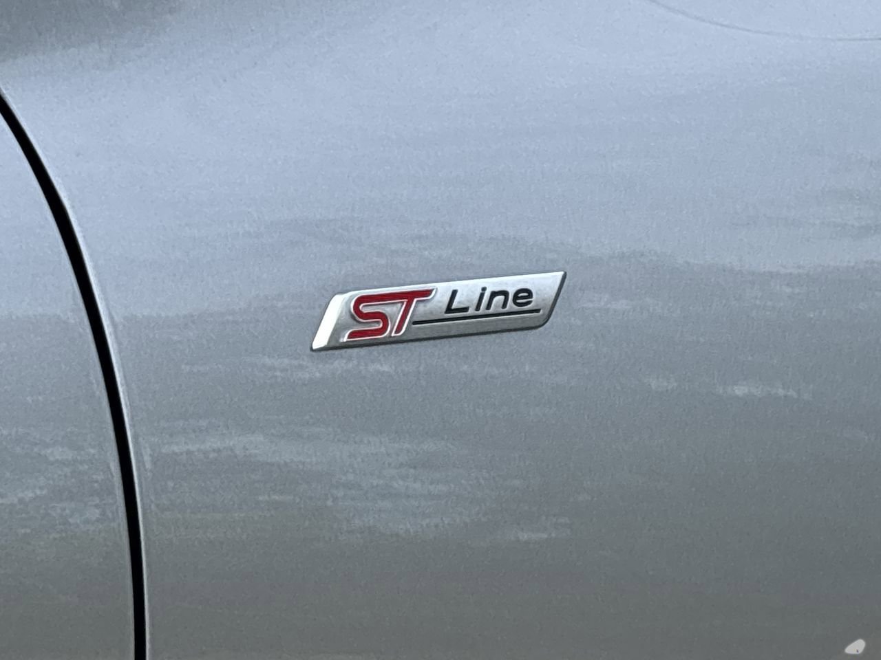 Certified 2023 Ford Escape ST-Line w/ Cold Weather Package image 31