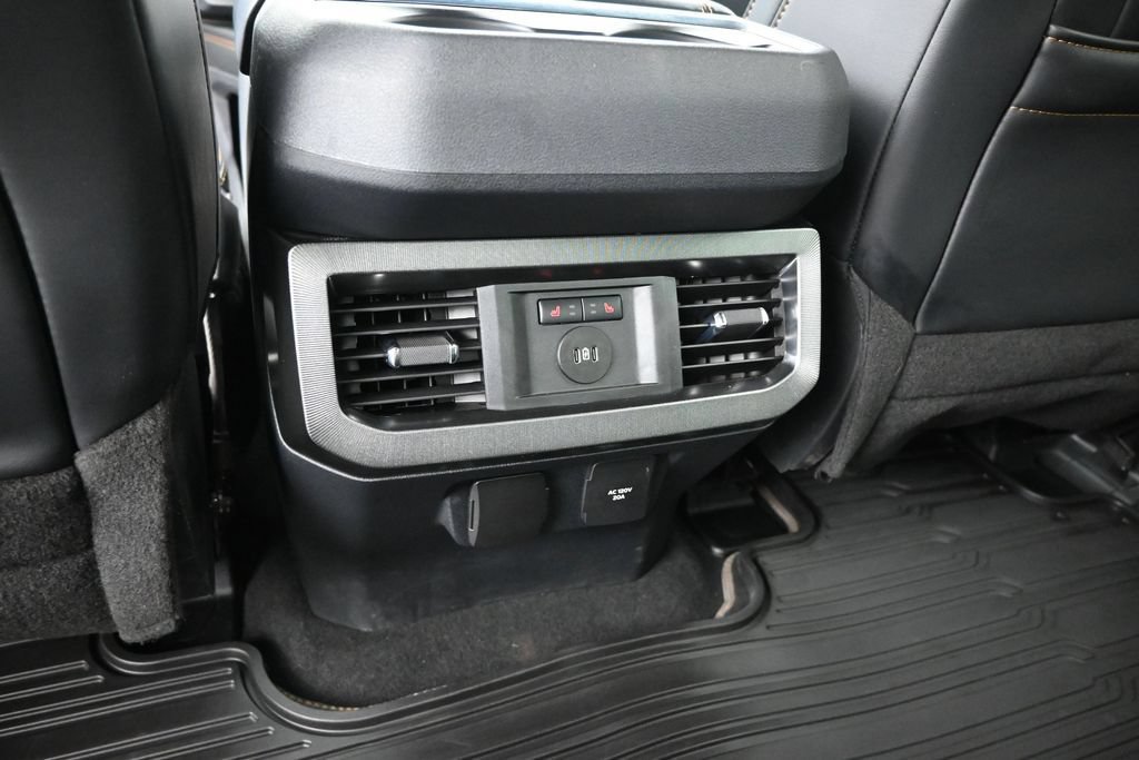 Certified 2024 Ford F250 Platinum AWD/4WD image 14