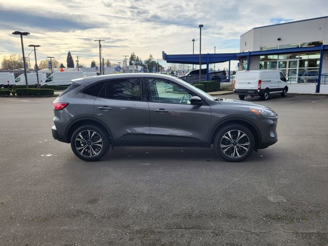 Certified 2022 Ford Escape SE w/ SE Sport Appearance Package image 12