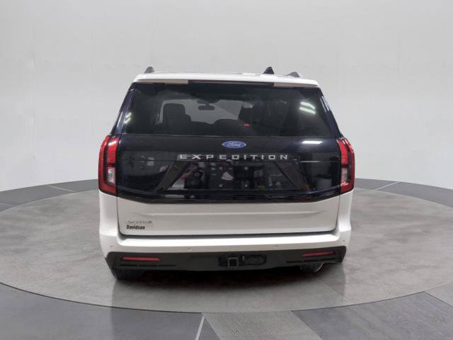 Certified 2025 Ford Expedition Active AWD/4WD image 6