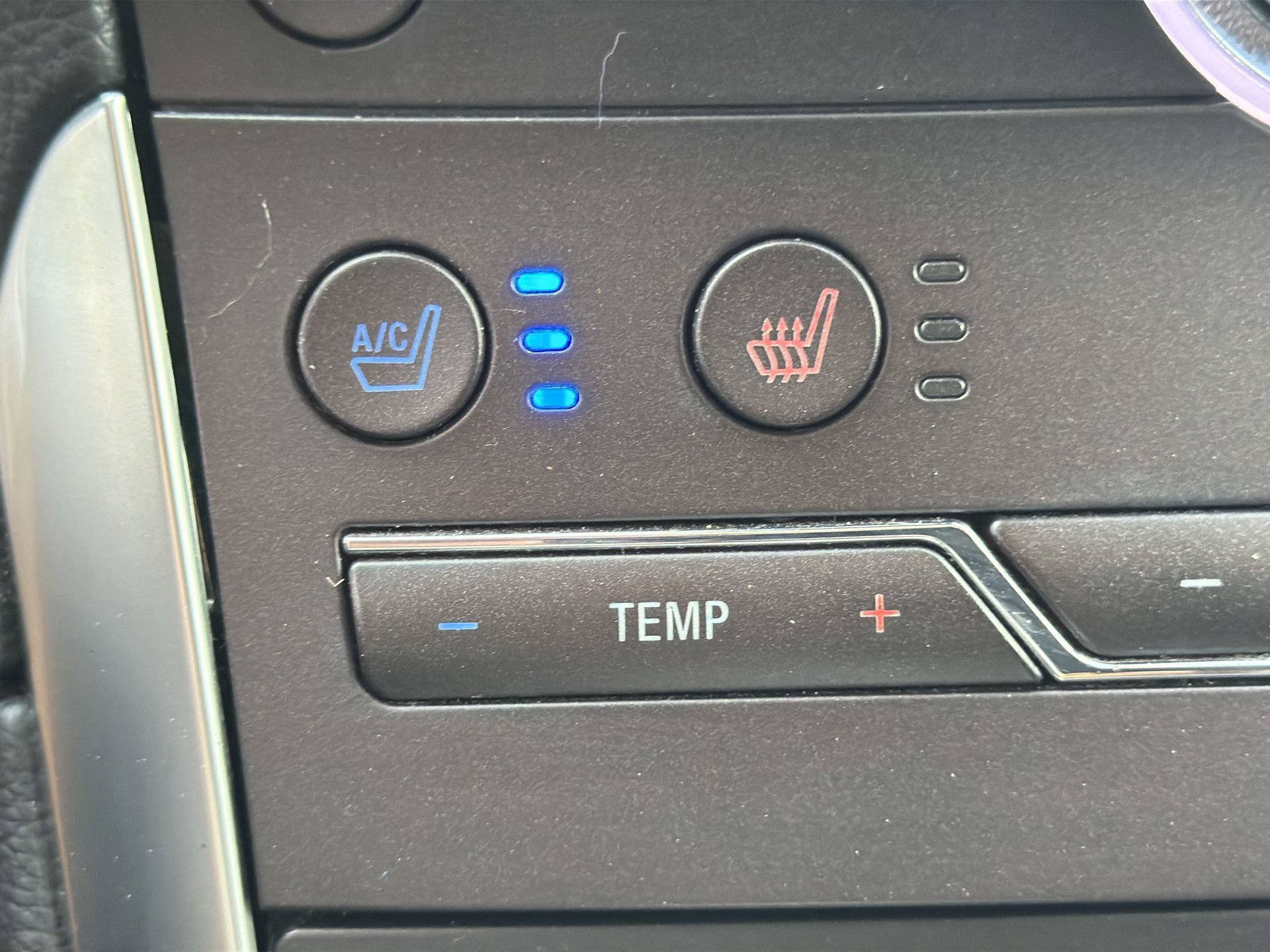 Certified 2019 Ford Edge Titanium w/ Equipment Group 301A FWD image 60