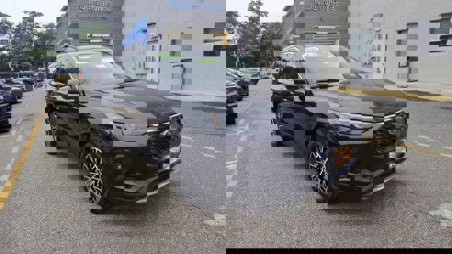 Certified 2023 Ford Escape SE w/ PHEV Premium Package image 12