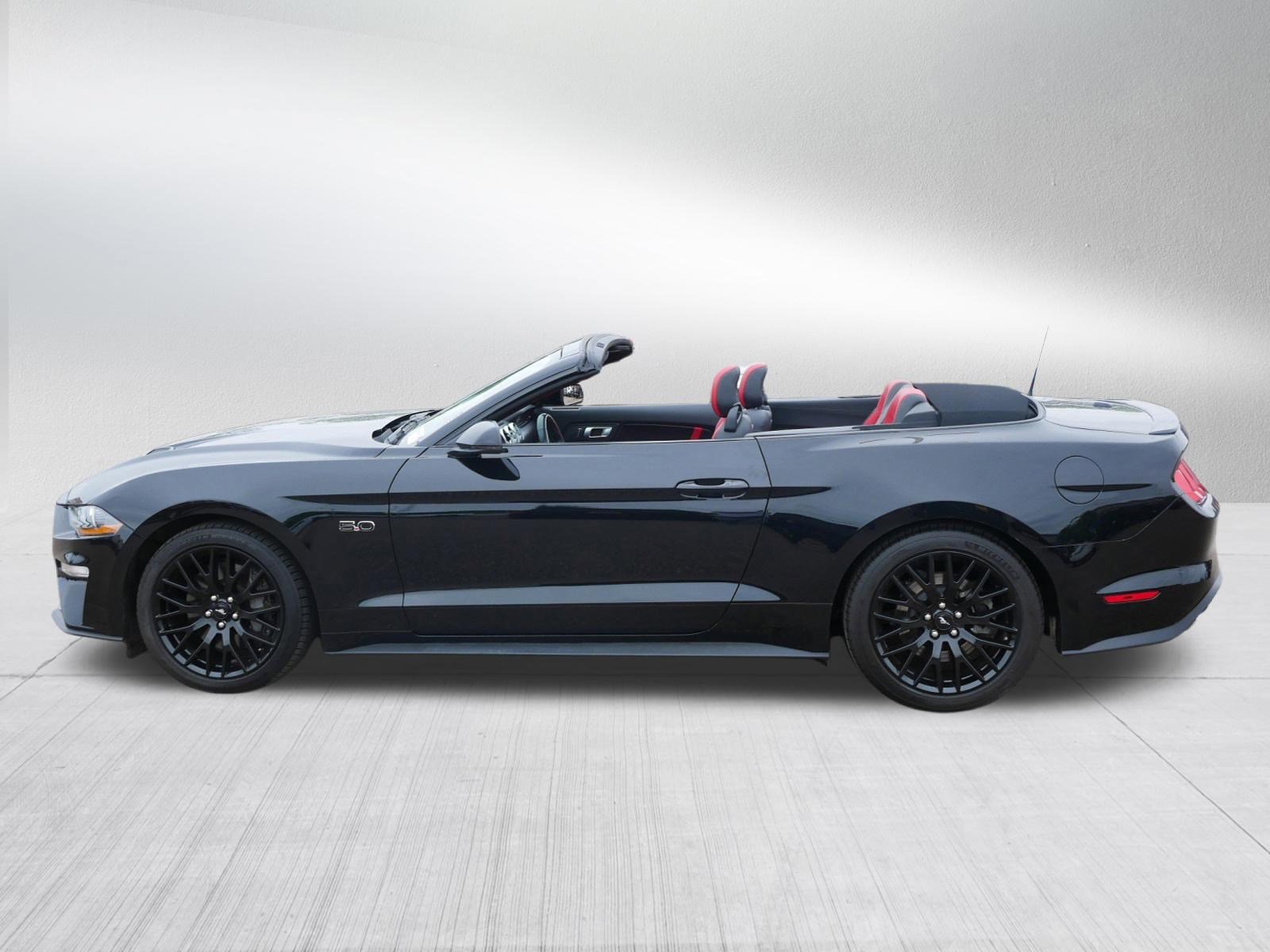 Certified 2022 Ford Mustang GT Premium RWD image 4
