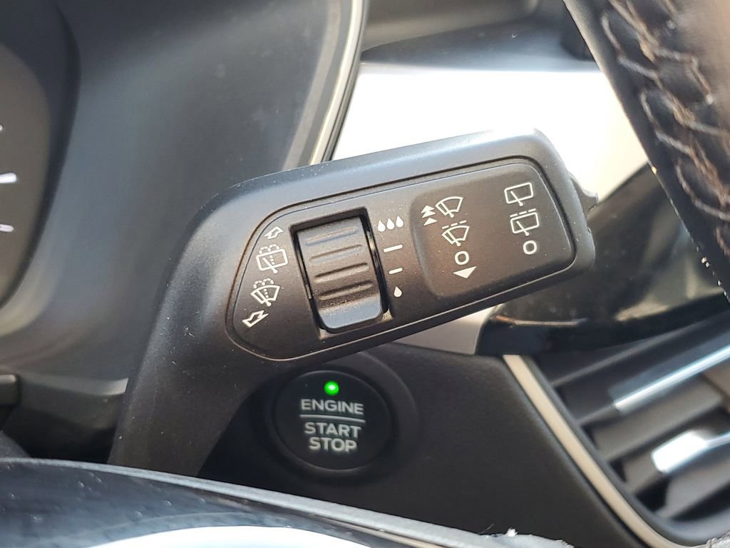 Certified 2022 Ford Escape SEL image 16