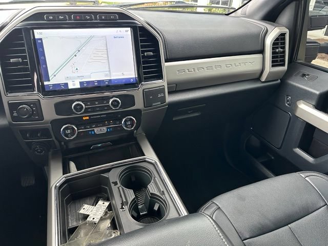 Certified 2022 Ford F250 Lariat w/ Lariat Ultimate Package AWD/4WD image 32