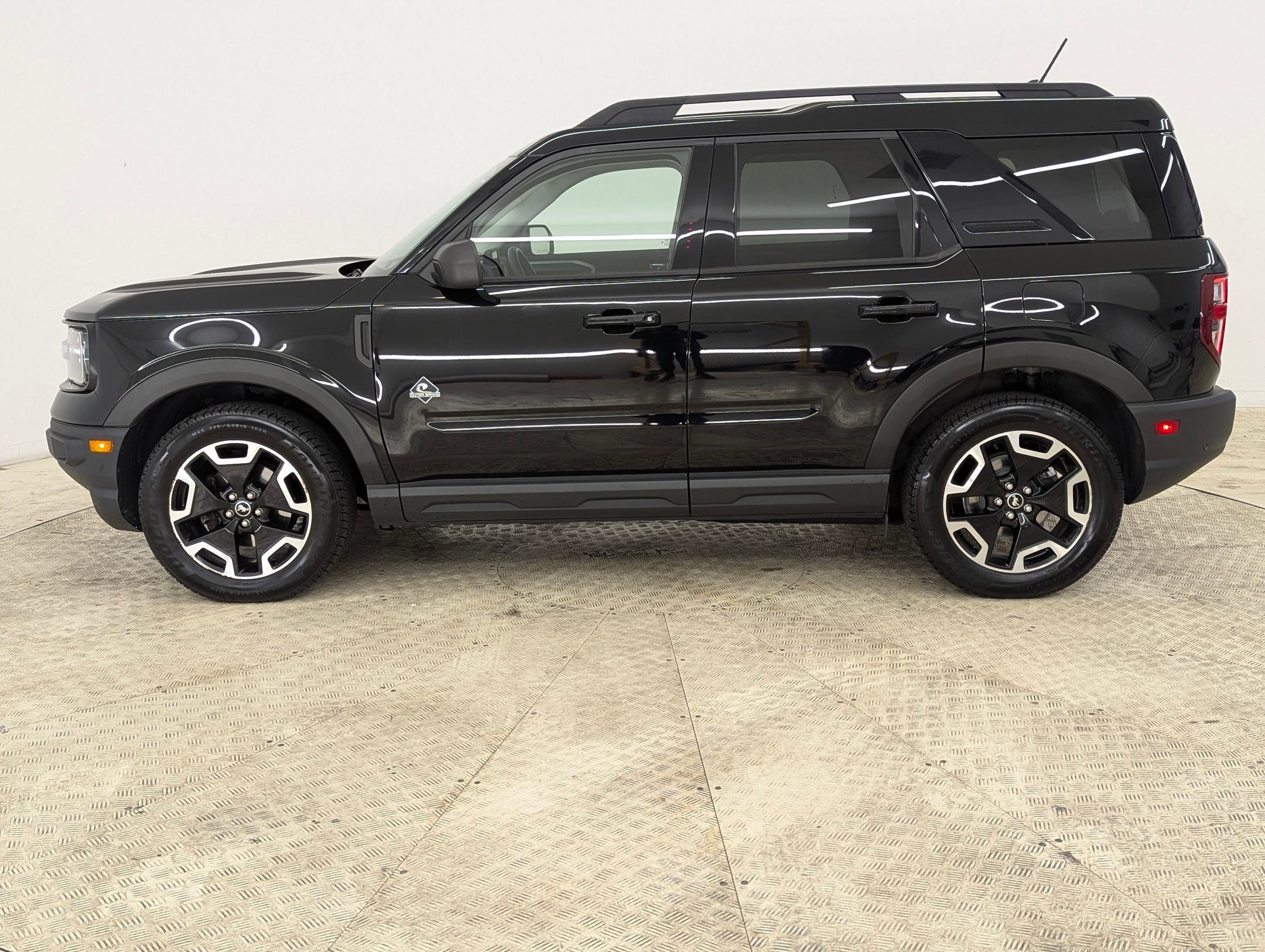 Certified 2021 Ford Bronco Sport Outer Banks image 2