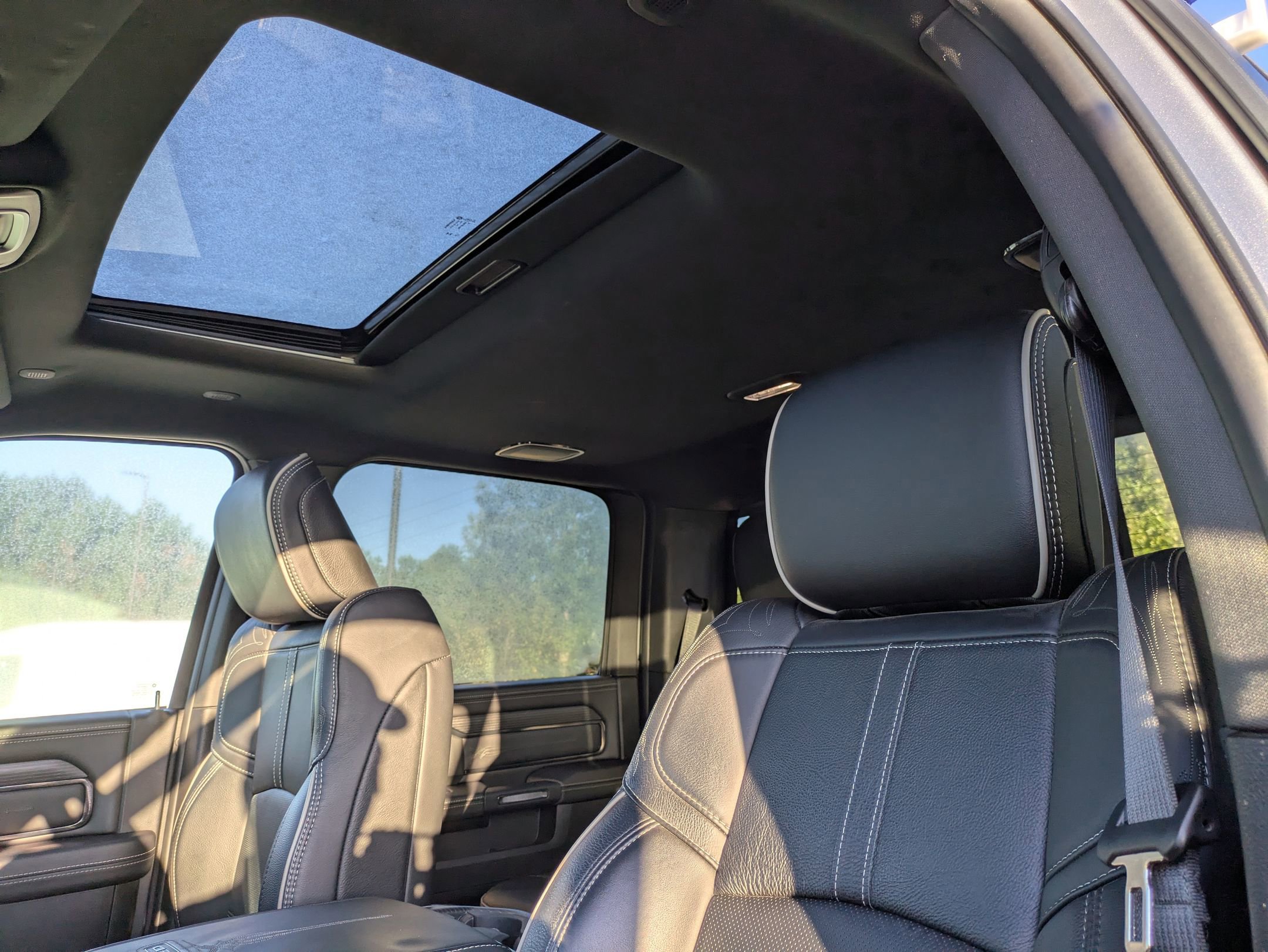 Used 2024 RAM 2500 Limited image 28