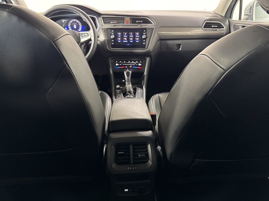 Used 2024 Volkswagen Tiguan SE image 28