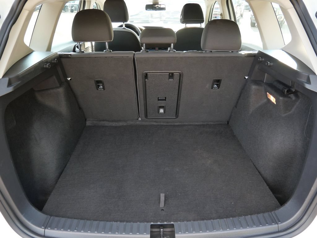 Used 2022 Volkswagen Taos S AWD/4WD image 9