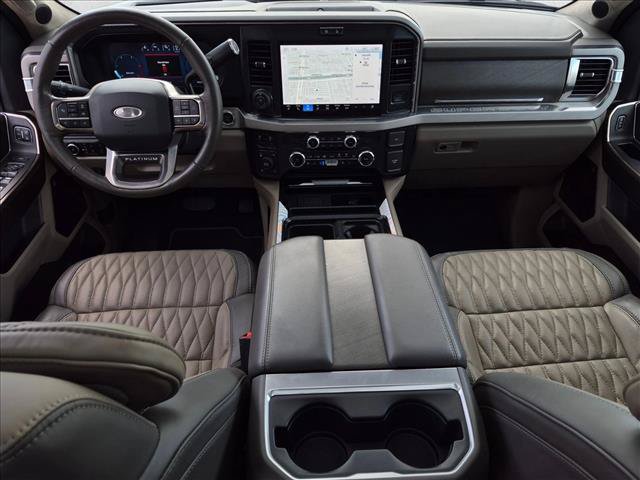 Certified 2025 Ford F250 Platinum w/ Platinum Plus Package AWD/4WD image 17