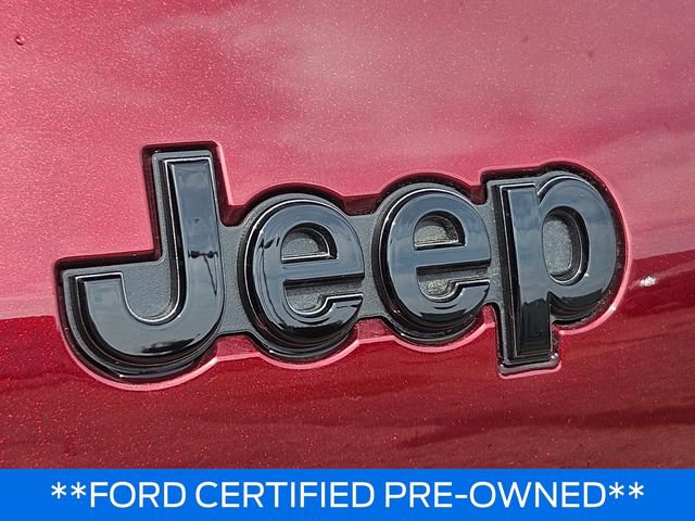 Used 2025 Jeep Grand Cherokee L Altitude RWD image 9