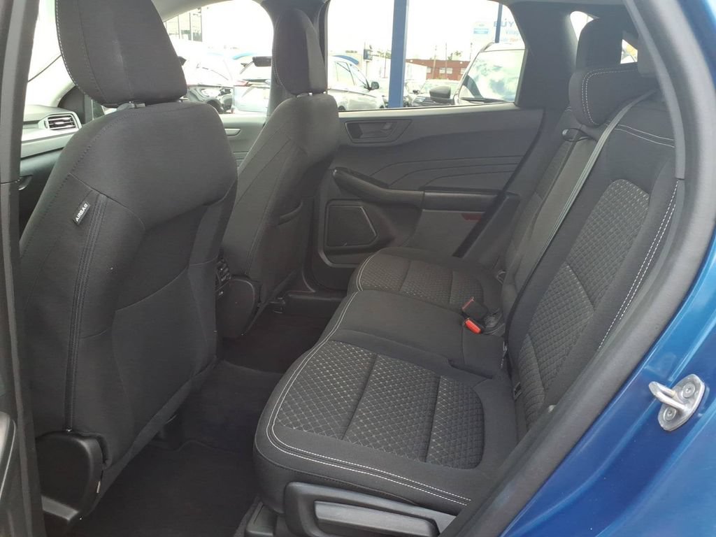 Certified 2023 Ford Escape Active AWD/4WD image 9