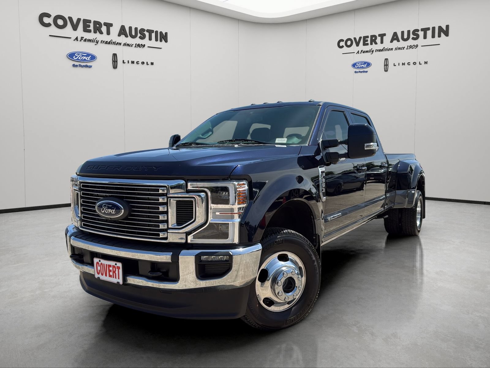 Certified 2021 Ford F350 Lariat w/ Lariat Ultimate Package AWD/4WD image 2