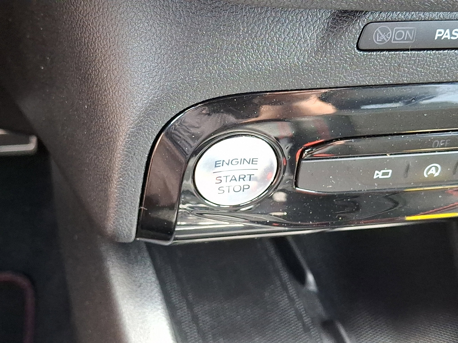 Certified 2023 Ford Escape ST-Line Select w/ Tech Pack #2 AWD/4WD image 26