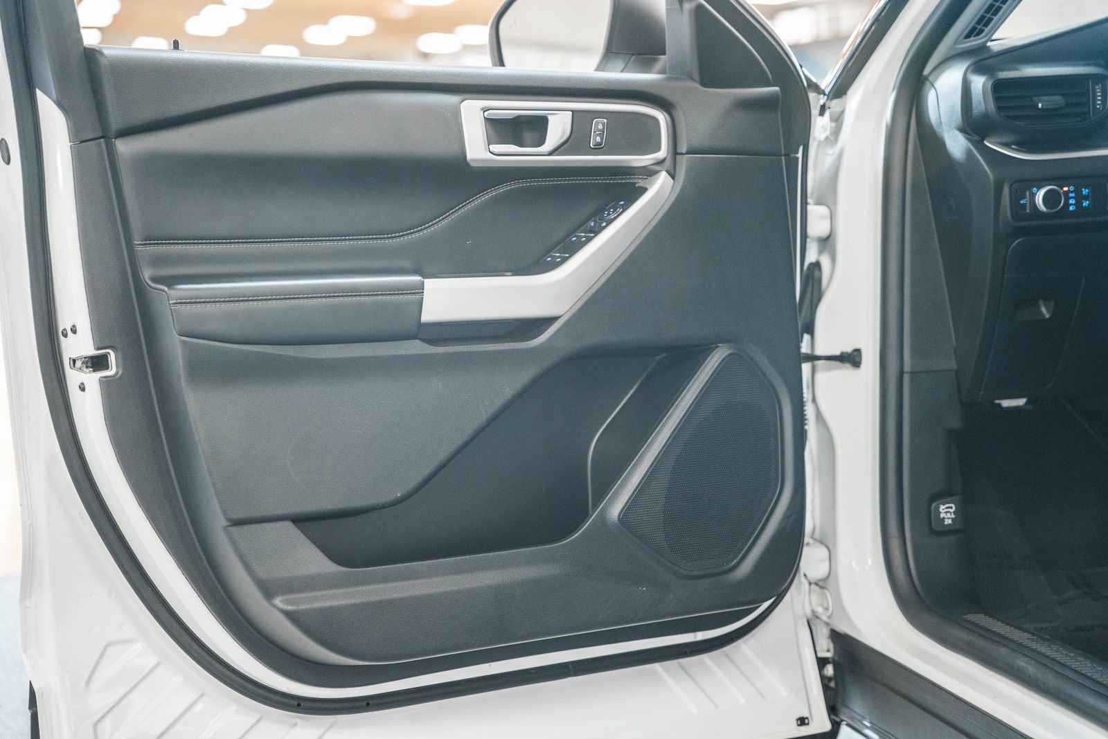 Certified 2022 Ford Explorer XLT image 44