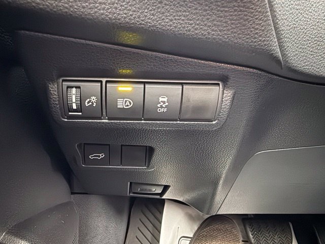 Used 2026 Toyota Corolla Cross XLE w/ Convenience Package AWD/4WD image 37