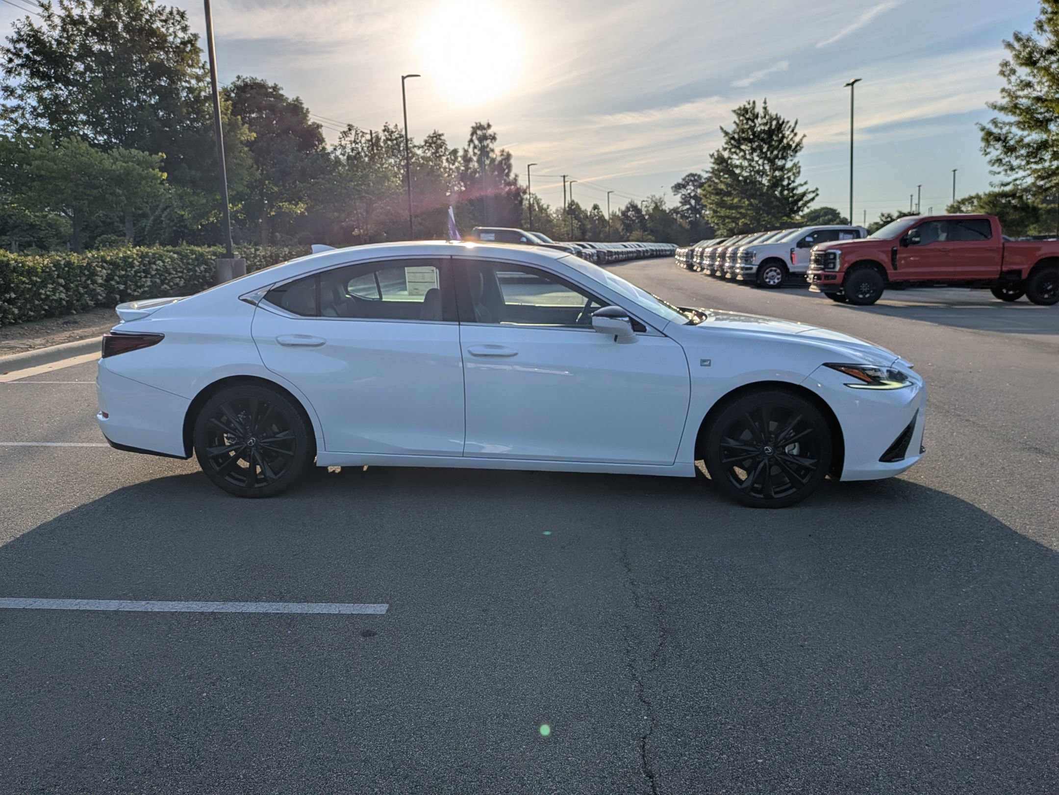 Used 2022 Lexus ES 350 F Sport w/ Accessory Package 2 FWD image 3