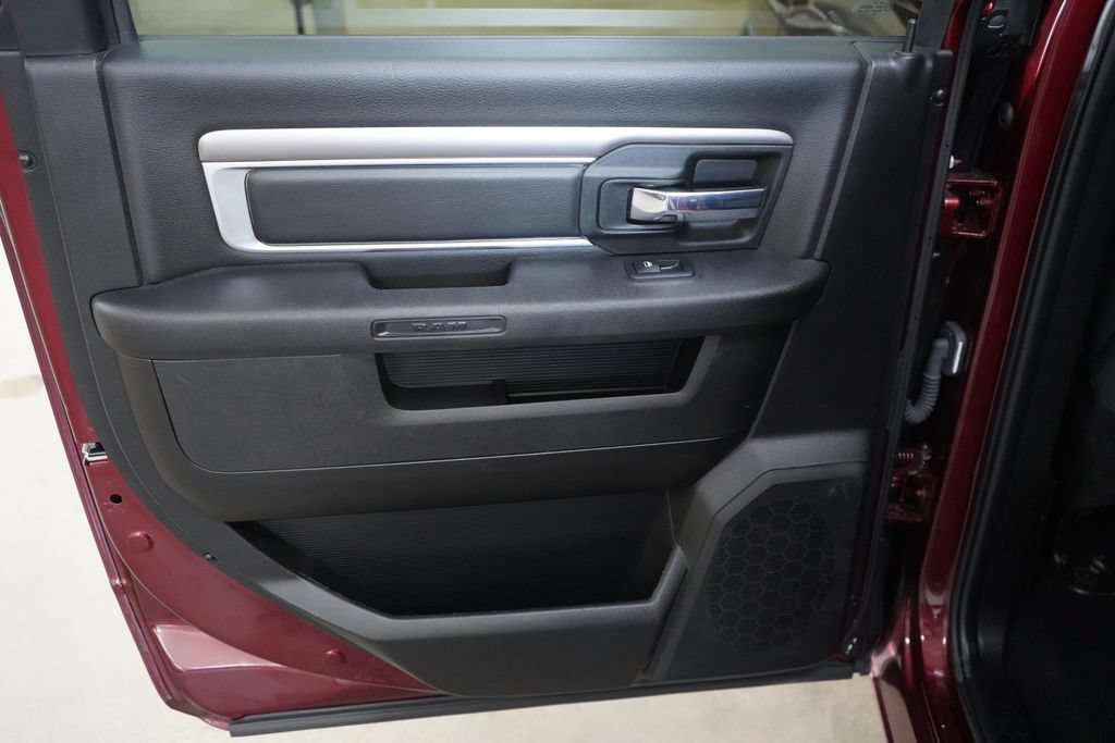 Used 2024 RAM 1500 Warlock AWD/4WD image 25