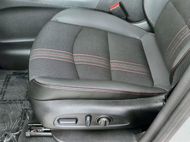 Used 2024 Chevrolet Equinox RS FWD image 30