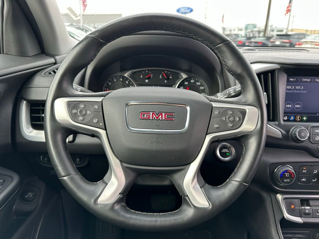 Used 2024 GMC Terrain SLT image 28