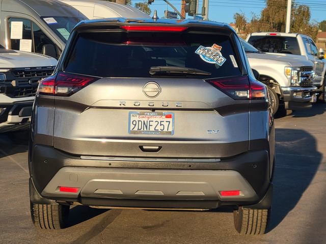 Used 2023 Nissan Rogue SV image 4