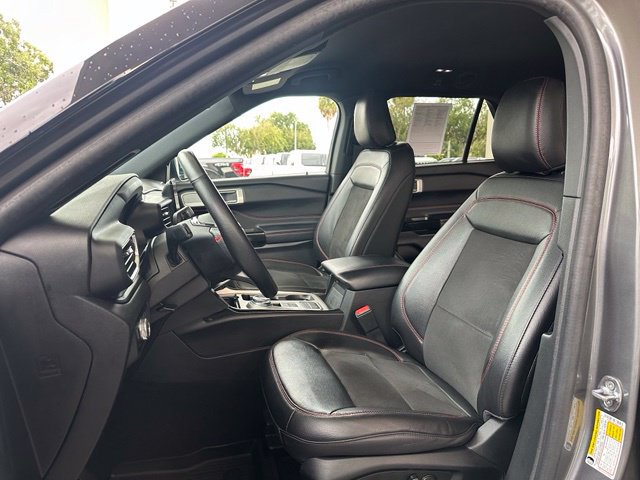 Certified 2023 Ford Explorer ST-Line w/ Class IV Trailer Tow Package RWD image 14