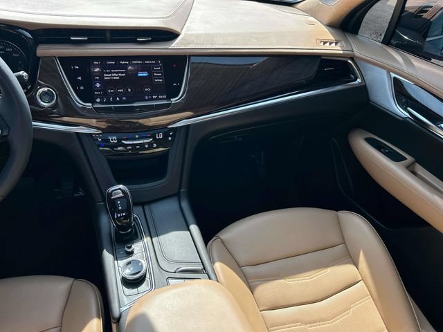 Used 2025 Cadillac XT6 Premium Luxury w/ Platinum Package AWD/4WD image 15