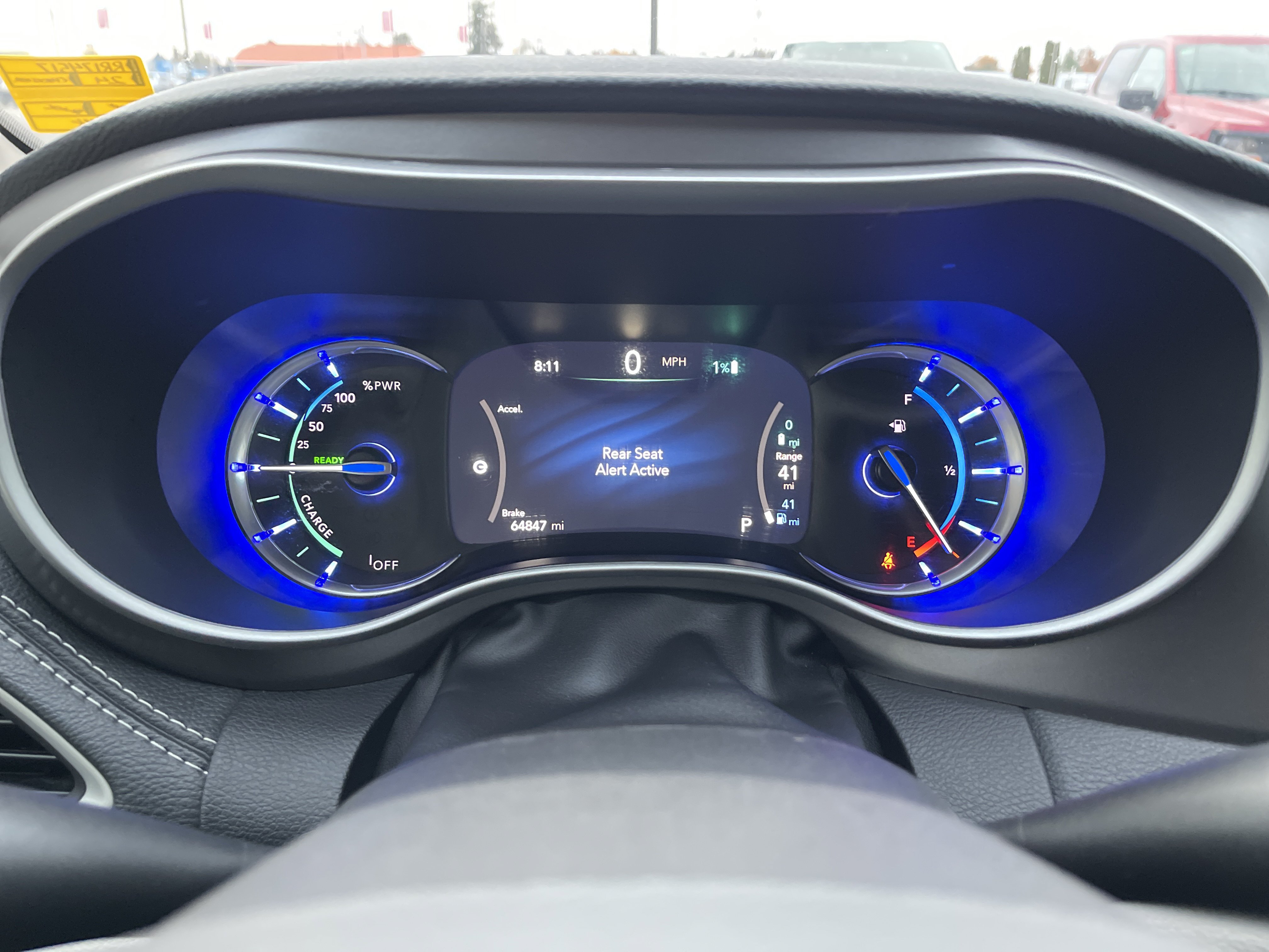 Used 2024 Chrysler Pacifica Limited FWD image 17
