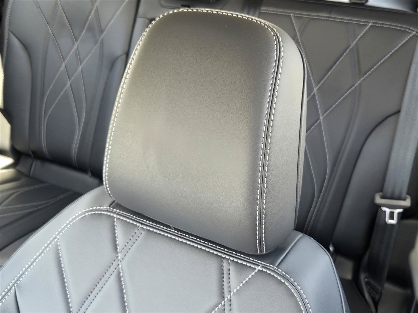 Certified 2025 Ford Mustang Mach-E Select RWD image 23
