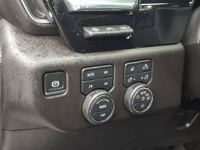 Used 2025 Chevrolet Silverado 3500 LTZ w/ LTZ Plus Package AWD/4WD image 21