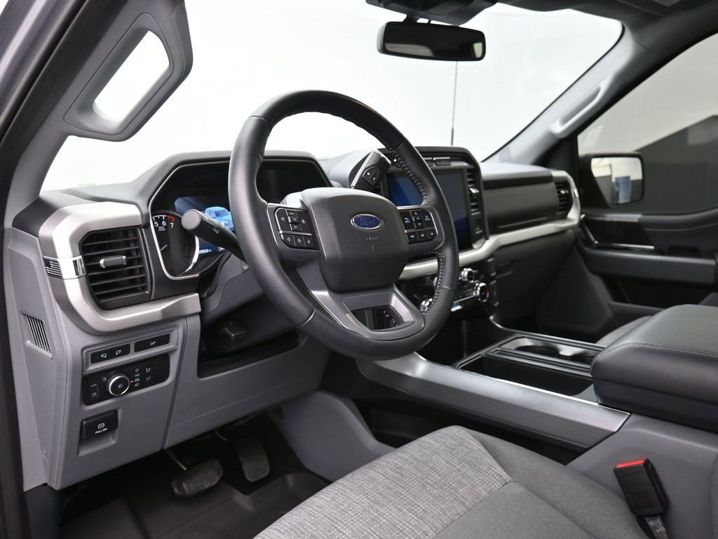 Certified 2022 Ford F150 XLT w/ Equipment Group 302A High image 18