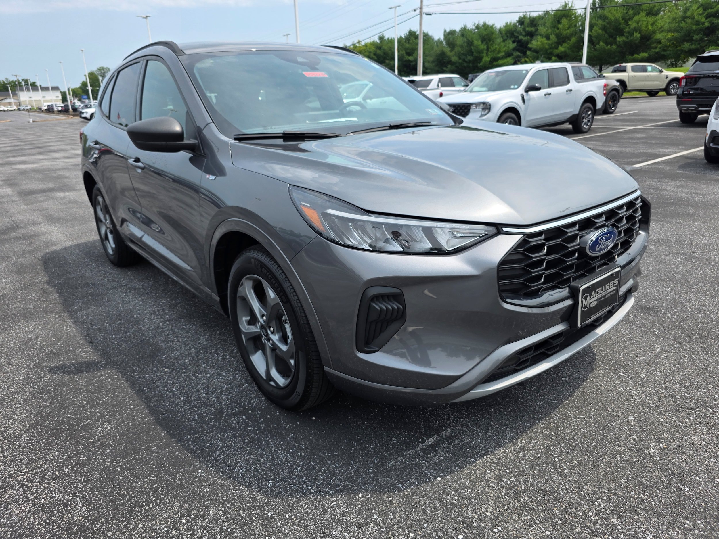 Certified 2023 Ford Escape ST-Line w/ Tech Pack #1 AWD/4WD image 7