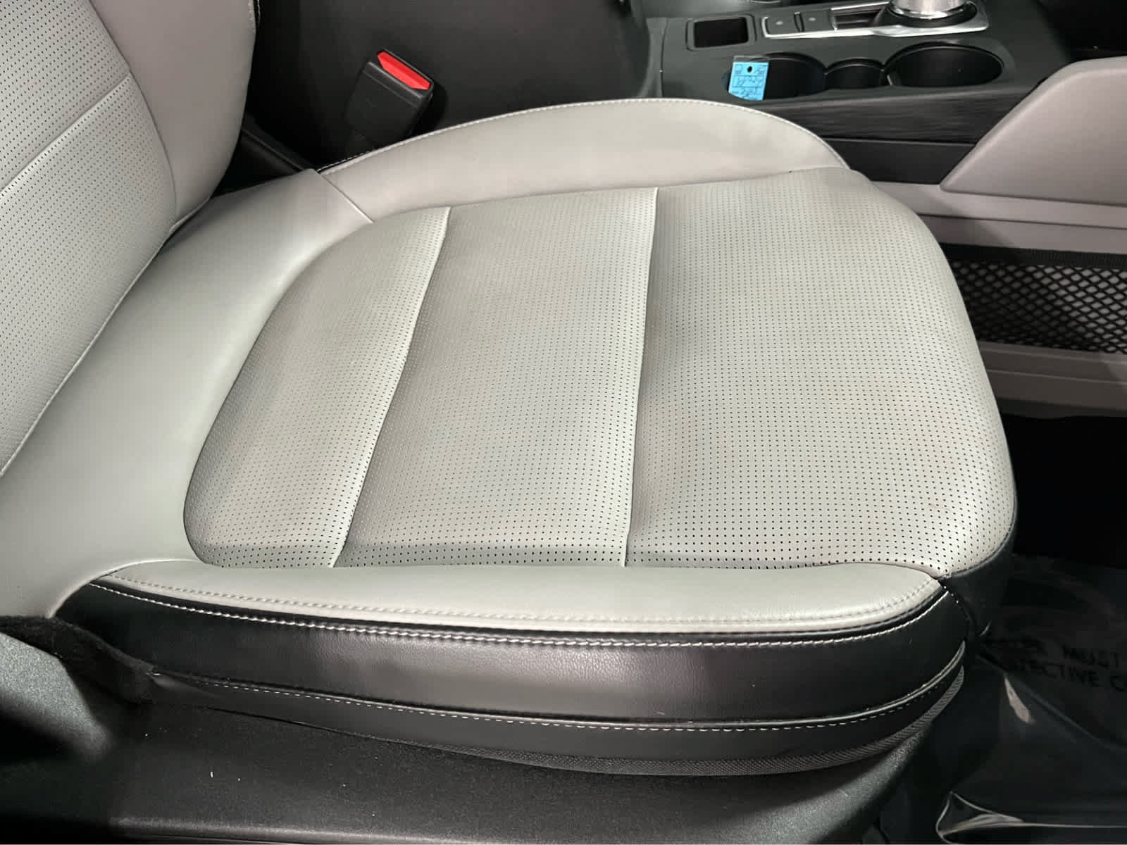 Certified 2023 Ford Escape Platinum AWD/4WD image 39