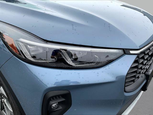 Certified 2025 Ford Escape Platinum AWD/4WD image 33