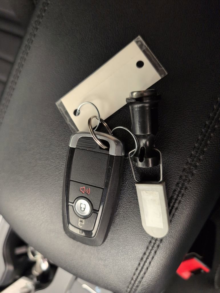 Certified 2021 Ford Edge SE image 45