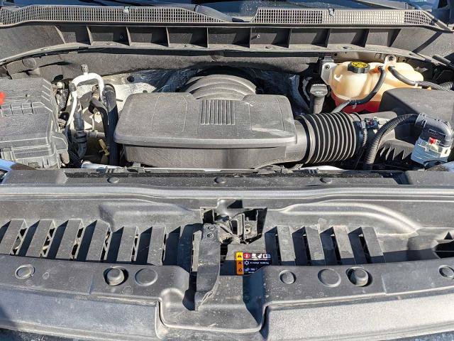 Used 2020 Chevrolet Silverado 1500 High Country w/ Technology Package AWD/4WD image 13