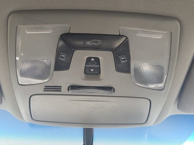Used 2017 Toyota Sienna XLE w/ XLE Navigation Package FWD image 31