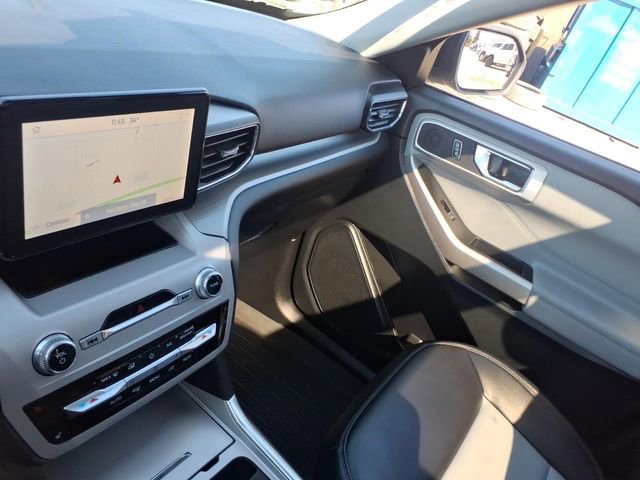 Certified 2024 Ford Explorer XLT w/ Equipment Group 202A image 28
