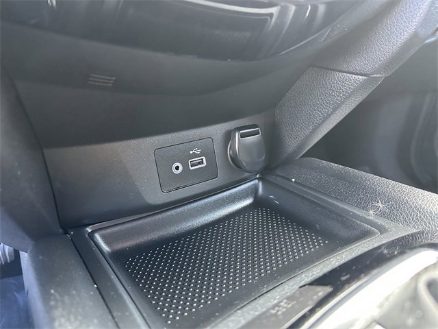 Used 2020 Nissan Rogue SV image 25