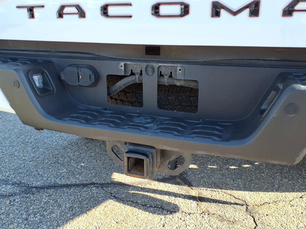 Used 2019 Toyota Tacoma TRD Pro AWD/4WD image 11