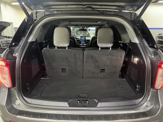 Certified 2022 Ford Explorer Limited w/ Limited Technology Package AWD/4WD image 19