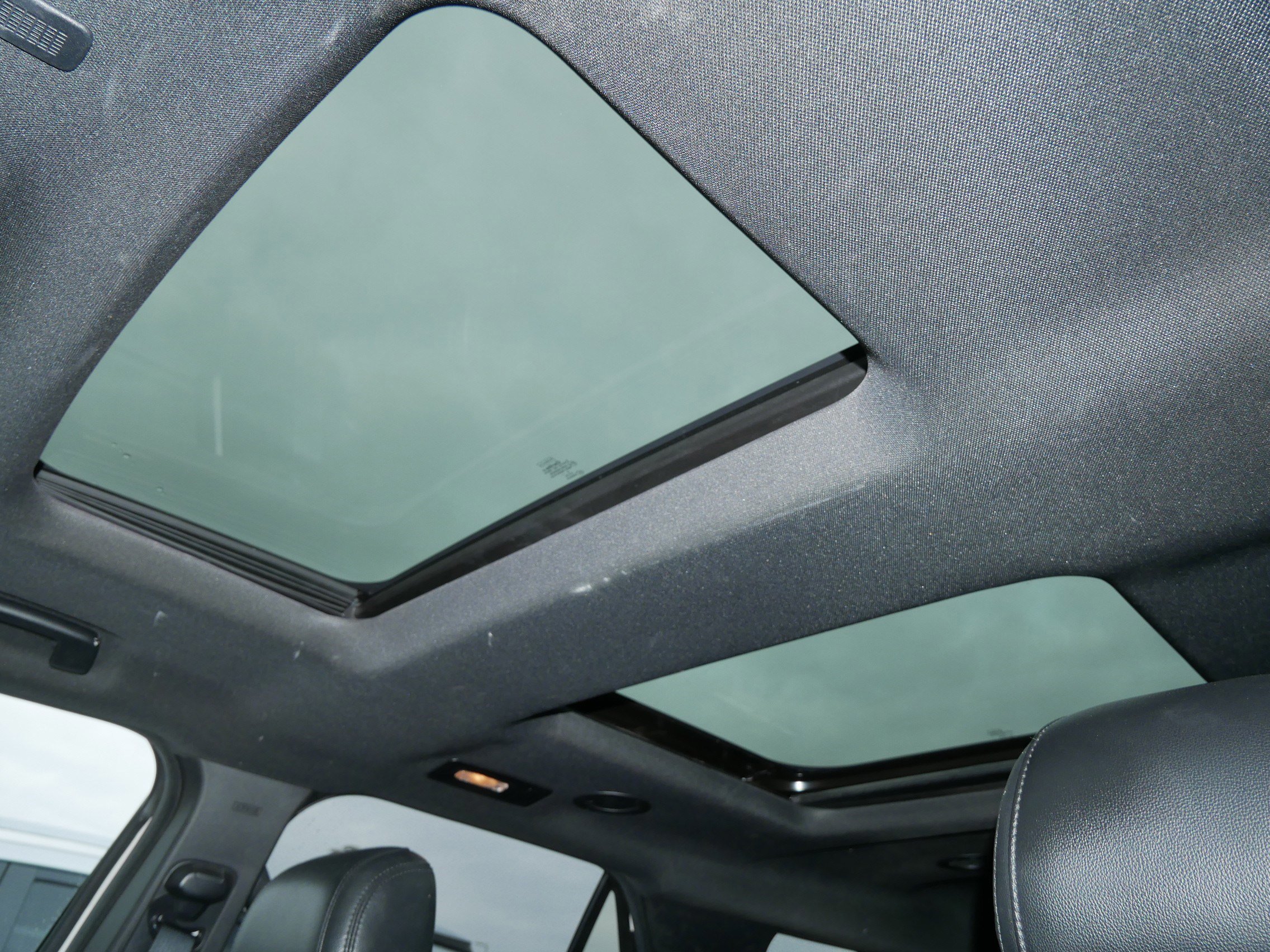 Certified 2017 Ford Explorer XLT w/ Equipment Group 202A image 36