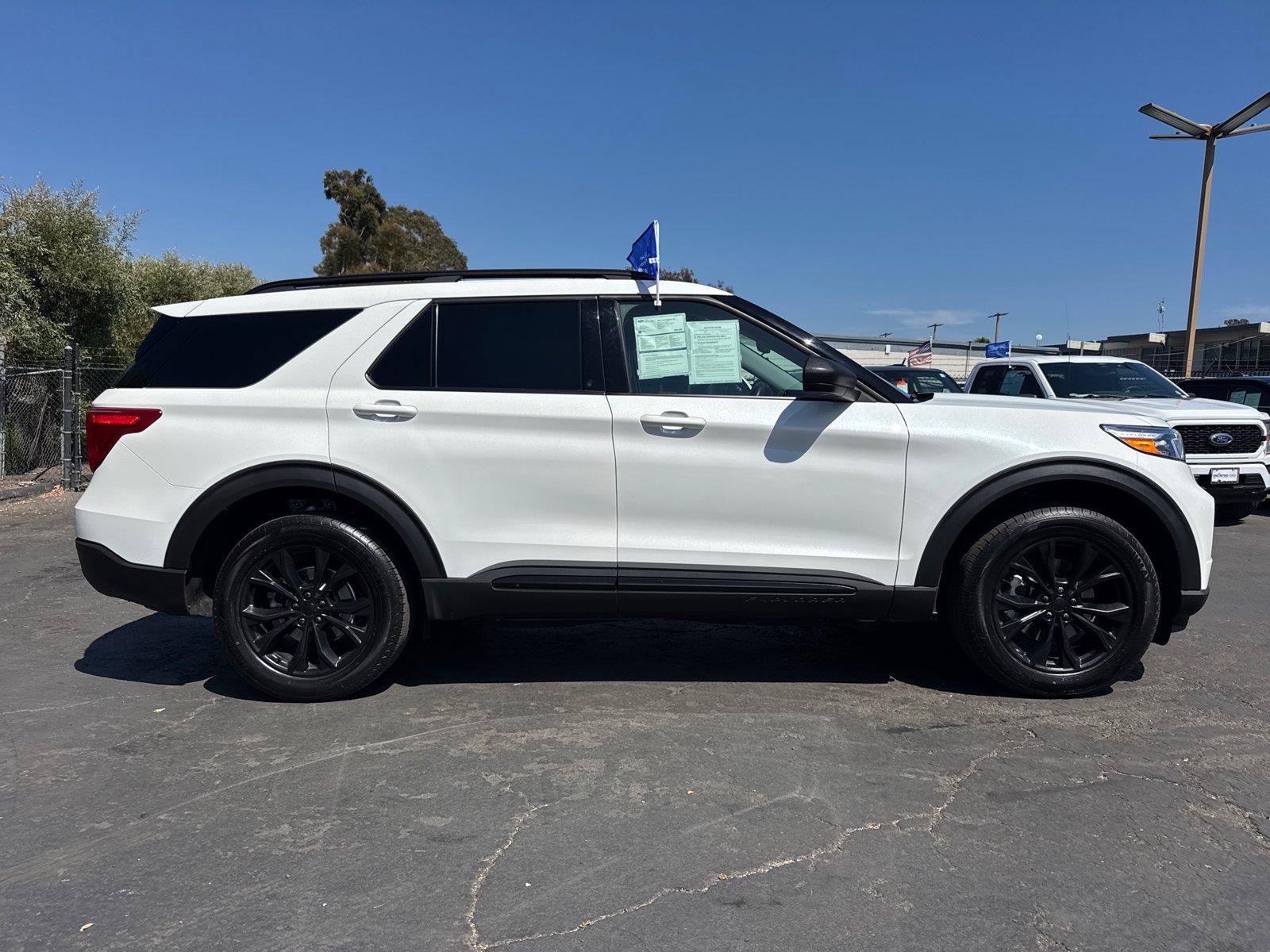Certified 2023 Ford Explorer XLT w/ Equipment Group 202A AWD/4WD image 7