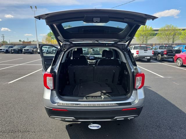 Certified 2023 Ford Explorer XLT w/ Equipment Group 202A AWD/4WD image 23