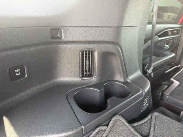 Used 2025 Honda Pilot Black Edition image 36
