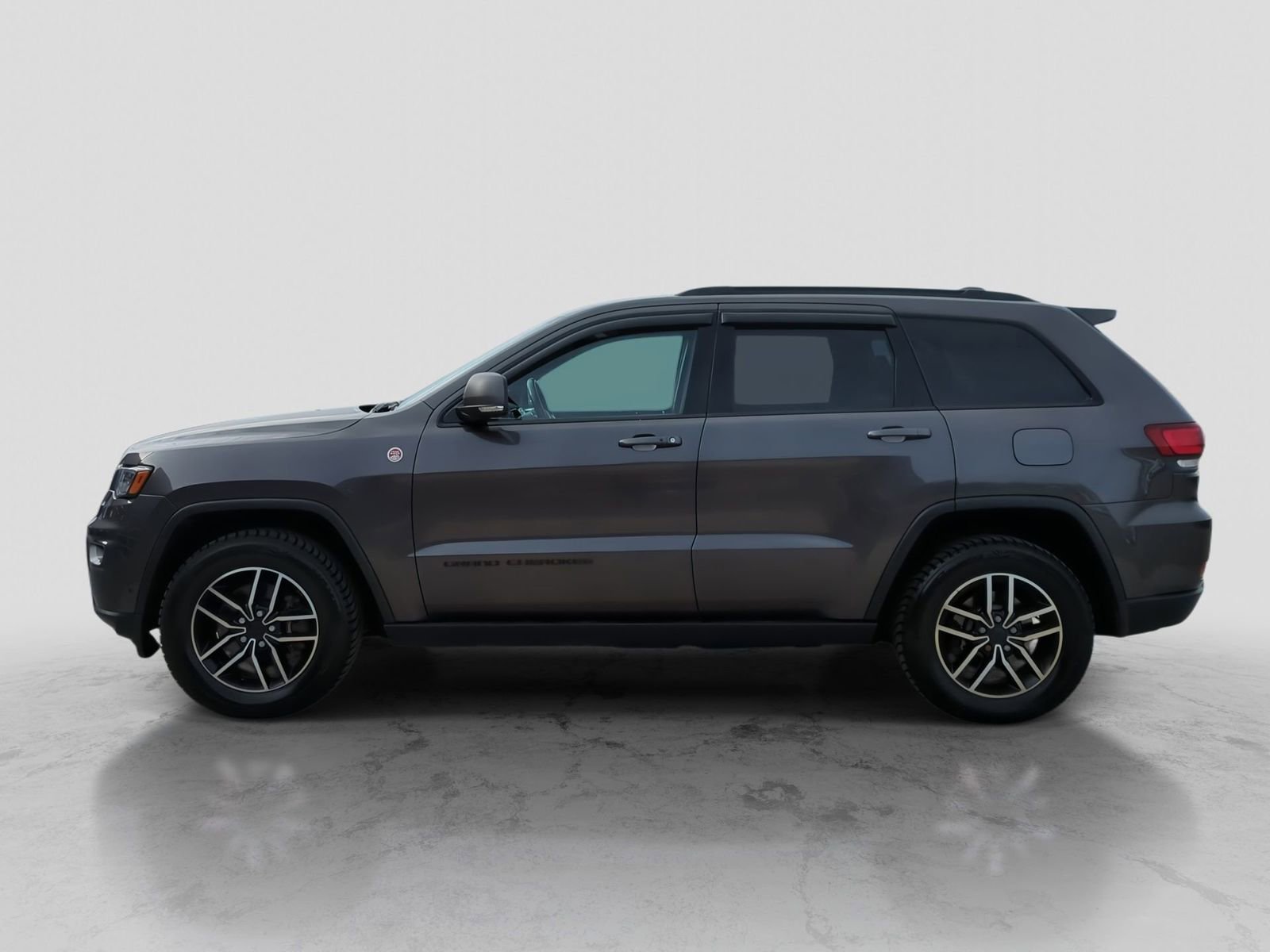 Used 2021 Jeep Grand Cherokee Trailhawk w/ Trailhawk Luxury Group image 3