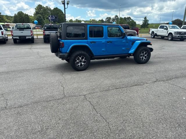 Used 2022 Jeep Wrangler Unlimited Rubicon w/ Cold Weather Group AWD/4WD image 45