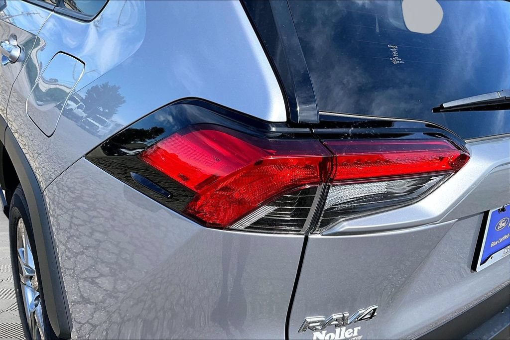 Used 2025 Toyota RAV4 XLE w/ Convenience Package AWD/4WD image 30